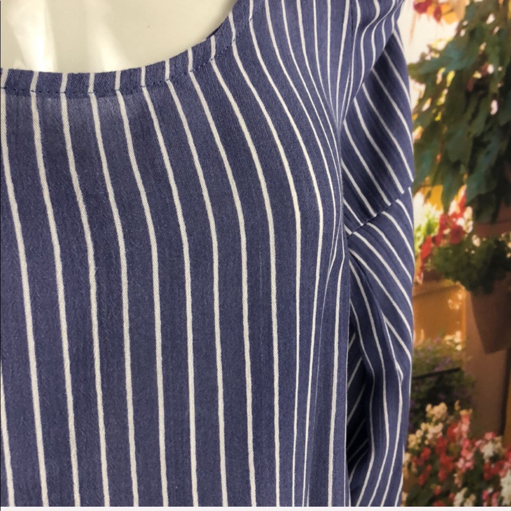 NWT🦋Good Luck Gem Ties Cold Shoulder Top🦋 - Picture 5 of 7